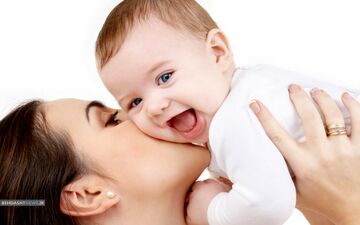چرا مادرانی با سن بالا کودکان باهوش‌تری دارند
