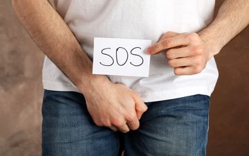 خشکی پوست دستگاه تناسلی مردان: چرا این اتفاق می‌افتد و چه راه‌حل‌هایی وجود دارد؟| نکات مهمی که باید بدانید
