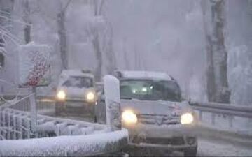 بارش برف و باران در برخی جاده‌های کشور