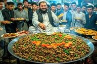 پخت واوایشکا با جگر گوسفند در خیابان‌های پیشاور
