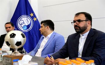 خانی: ما به نشست جواد نکونام و خطیر دعوت نشدیم 