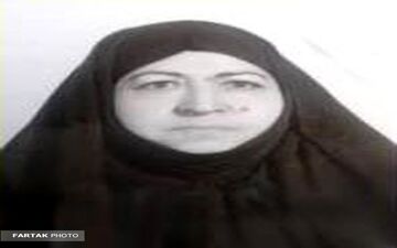 دانشمند شاعره‌ای زیبا سخن از خاندانی اندیشمند