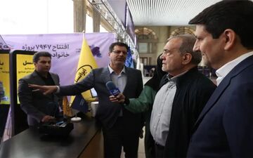 رئیس‌جمهوری جدیدترین فناوری‌های ارتباطی ایرانسل را بررسی کرد