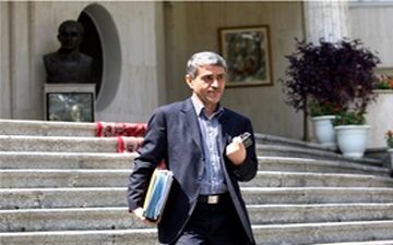 تعجب طیب‌نیا از برخی وعده‌های نامزدها؛ از محالات عقلی هستند
