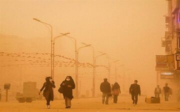 مدارس زنجان به علت گرد و غبار غیر حضوری شد