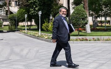 وزیر کشور به زنجان سفر می‌کند