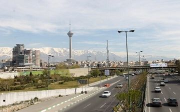 کیفیت هوای تهران در آستانه آلوده شدن