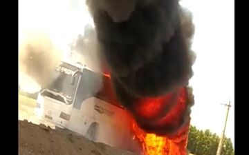 اتوبوس حامل سربازان ارتش طعمه حریق شد