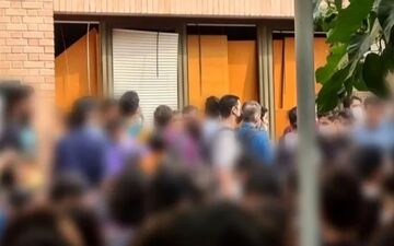 اخراج دو دانشجوی دانشگاه تهران به دلیل آتش‌زدن پرچم ایران در ناآرامی‌های اسفند ماه
