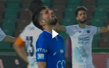 شوت دیدنی کوشکی که گوهری مانع ورود توپ به دروازه شد + ویدئو