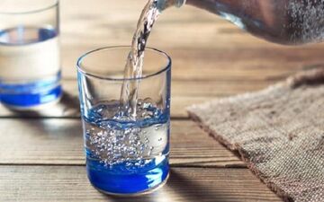 کم آبی بدن در هر سن با چه نشانه هایی بروز می کند؟