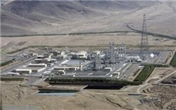 تحریم‌های آمریکا بازطراحی رآکتور اراک و تغییر کاربری فردو را با مشکل مواجه می‌کنند