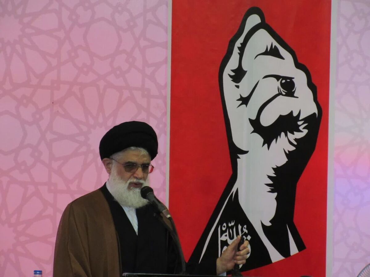 هشدار امام&zwnj;جمعه بندرانزلی درباره سرمایه&zwnj;گذاری دشمن بر تفرقه