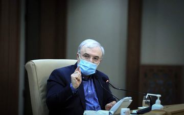 نمکی: نیازمند ایستادگی بر رعایت پروتکل‌ها هستیم