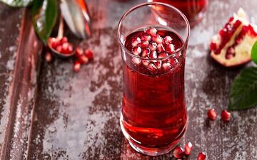 مزایای شگفت انگیز آب انار