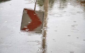 پایان هفته بارانی در ۲۰ استان کشور/ کاهش ۱۰ درجه‌ای دما در نیمه غربی