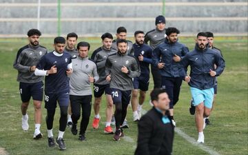 استارت پیکان برای دیدار با پرسپولیس