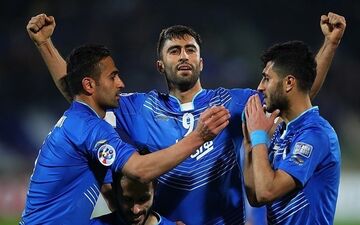 
رضایی: استقلال «پله‌پله» جلو می‌رود