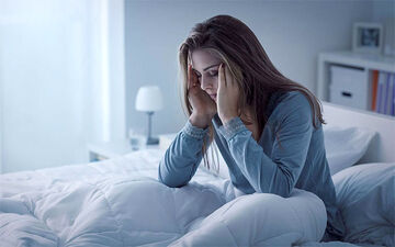 چگونه مغز خود را برای خوابی عمیق و بدون بیداری شبانه تربیت کنیم؟