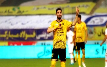  سپاهان پیگیر تمدید سلمانی/ استقلال و پرسپولیس دنبال جذب ستاره 