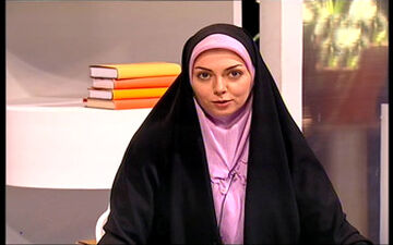 آیا با فروکش کردن انتقادات«آزاده نامداری»به ایران برمی گردد؟