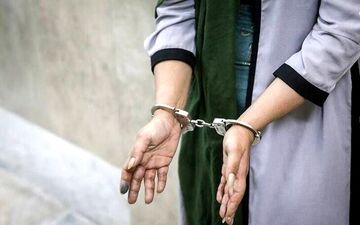 عروس جوان مایه سرافکندگی خانواده شد/ مرد میوه فروش عروس را در وضعیت بدی دید!