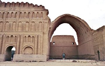 فرو ریختن طاق کسری در بی توجهی عراقی‌ها + فیلم 