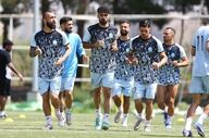 صندلی‌های لرزان استقلالی‌ها در پرواز آمریکا؛ حردانی قطعی، بقیه در انتظار!