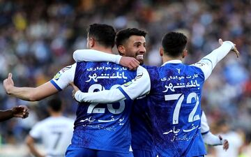 هت‌تریک استقلال مقابل ملوان با تعویض‌های طلایی 