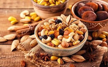 قیمت آجیل و خشکبار ۲۲ مرداد ۱۴۰۴ | نرخ روز پسته، بادام و تخمه