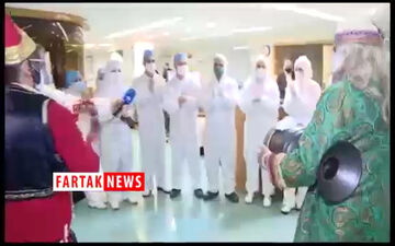 ابتلای خواننده معروف به ویروس کرونا/ خوانندگی بر روی تخت بیمارستان+ فیلم
