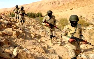 ۵ نظامی مصری در حمله افراد مسلح کشته شدند