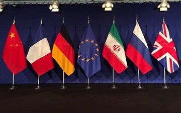 ۴+۱ هم چنان در "کما"