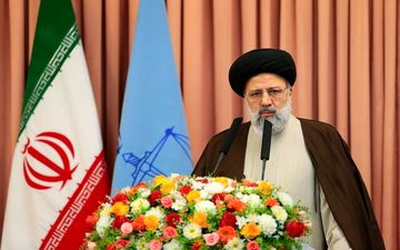  همه مسئولان موظفند از کارآفرینان و فعالان اقتصادی حمایت کنند
