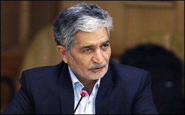 بازگشایی مدارس مرحله‌ای باشد/اکثر مشاغل تا ۲۰ فروردین تعطیل هستند
