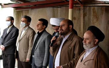 توزیع ۴ هزار پرس غذای متبرک آستان قدس رضوی در میان پاکبانان مناطق ۸ گانه شهرداری کرمانشاه