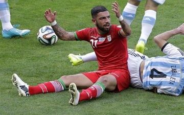 کاپیتان تیم ملی فوتبال ایران در انتظار پاسخ تیم اروپایی