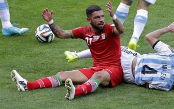  کاپیتان تیم ملی فوتبال ایران در انتظار پاسخ تیم اروپایی