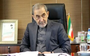 ولایتی از بیمارستان مرخص شد
