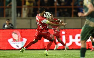 سکوت نیمه اول در قائمشهر؛ پرسپولیس و نساجی برای تغییر نتیجه نقشه می‌کشند!
