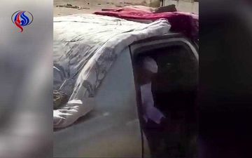  زندگی فوتبالیست در خودرو به دلیل فقر! +عکس