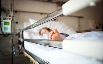  ابهام در مرگ دختر 2 ساله؛ مادر و خاله بازداشت شدند