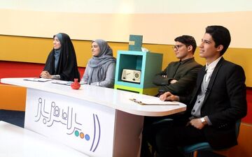 برنامه "پرانتز باز"،هر هفته جمعه ها ساعت ۱۶ روی آنتن شبکه امید می رود