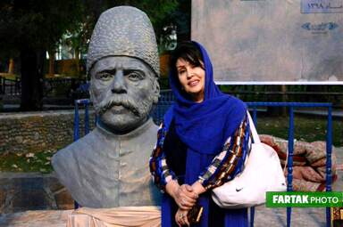 مراسم رونمایی از تندیس میرزا رضا کلهر