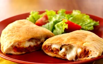طرز تهیه پیتزا پیراشکی خانگی | فست فود سالم درست کن!