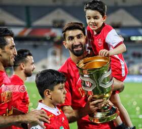 جشن اهدای جام قهرمانی سوپر جام به پرسپولیس