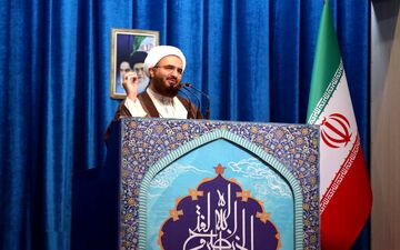 امام جمعه موقت تهران: اروپا در معرض آزمونی بزرگ است