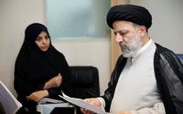 بازدید سرزده حجت الاسلام رئیسی از مرکز ارتباطات مردمی قوه قضاییه