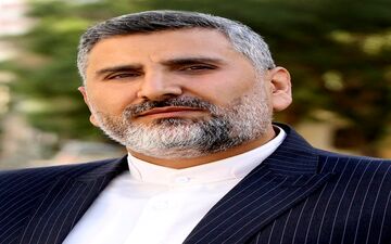 فرشتگان زمینی، سفید پوشان آسمانی، سپاس