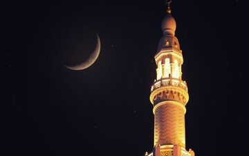 در کشورهای عربی جمعه، روز اول ماه مبارک رمضان است